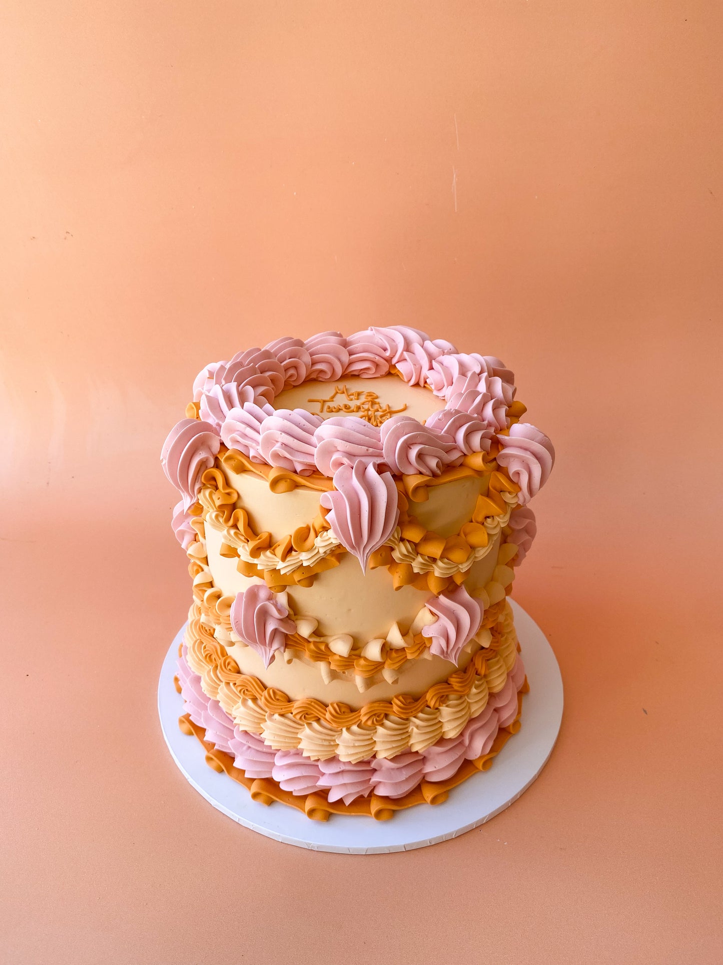 Build Your Own: Vintage Cake