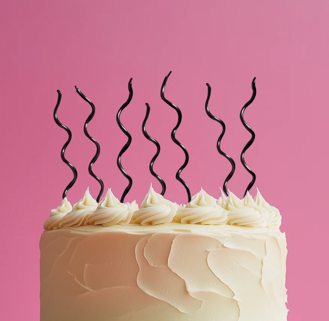 Swirly Cake Candles | Black